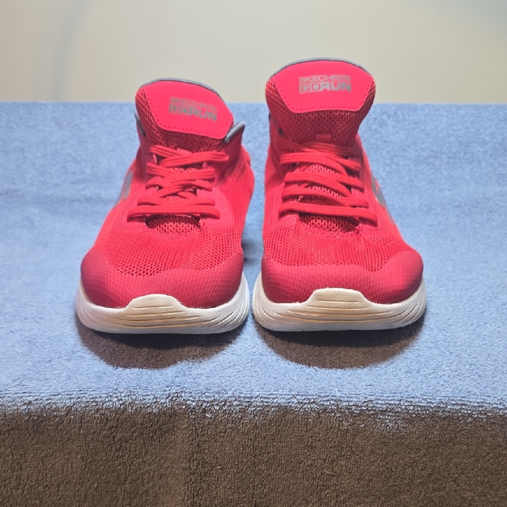 Skechers Go RUN ULTRA GO Red Athletic Shoes